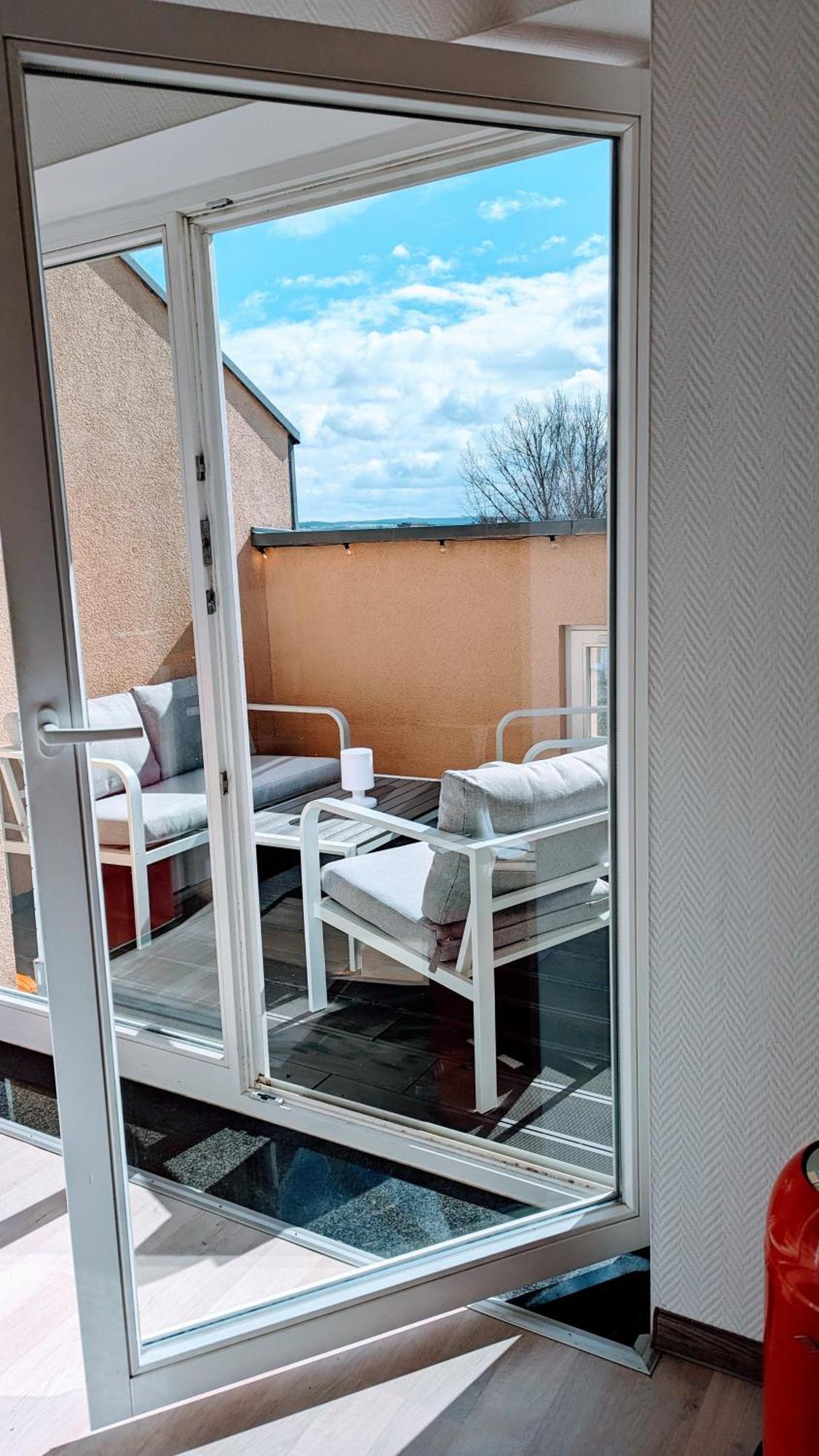 Rooftop Art Apartment, E-Roller,Ausblick,Wlan,Tv Хемниц Экстерьер фото